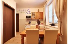 apartmany-penzinu-v-pavlove-kuchyne_1600x900ms
